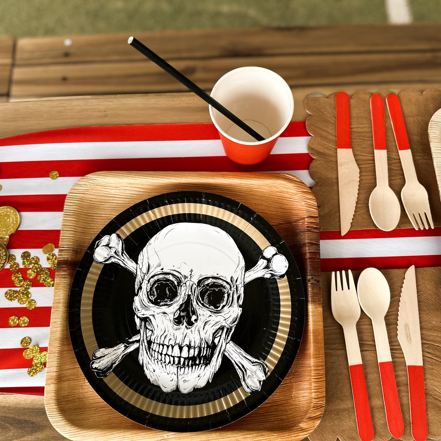 COUVERTS EN BOIS ROUGE - ENSEMBLE DE 24 PIÈCES PARFAIT POUR FÊTES ET ANNIVERSAIRES